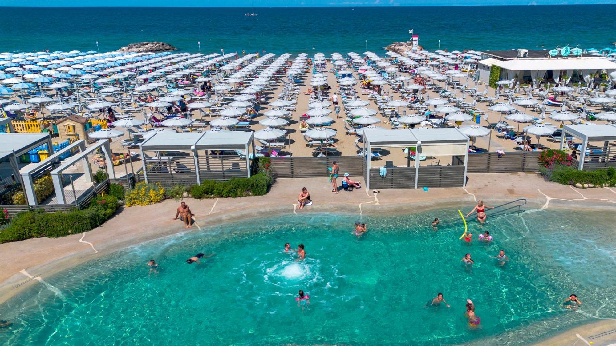 Hotel Altamarea ميسانو ادرياتيكو المظهر الخارجي الصورة